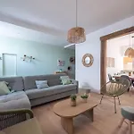 Maison Spacieuse Avec Terrasse Dans Le Centre De Villa