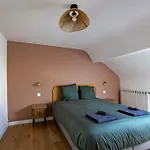 Maison Spacieuse Avec Terrasse Dans Le Centre De Villa Reims