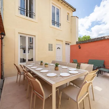Maison Spacieuse Avec Terrasse Dans Le Centre De Villa Reims