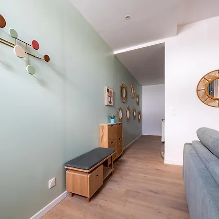 Maison Spacieuse Avec Terrasse Dans Le Centre De Βίλα