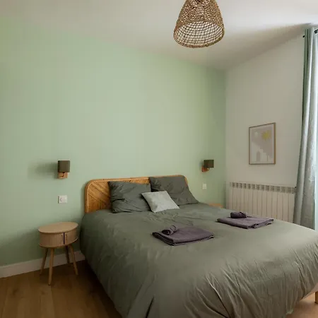 Villa Maison Spacieuse Avec Terrasse Dans Le Centre De Reims